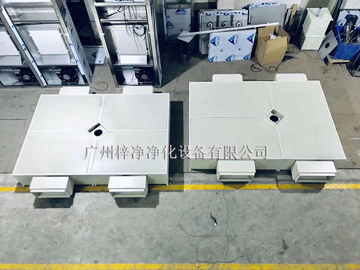 千級(jí)層流送風(fēng)天花可廣泛應(yīng)用于醫(yī)院潔凈手術(shù)室、潔凈病房、潔凈動(dòng)物房等項(xiàng)目。